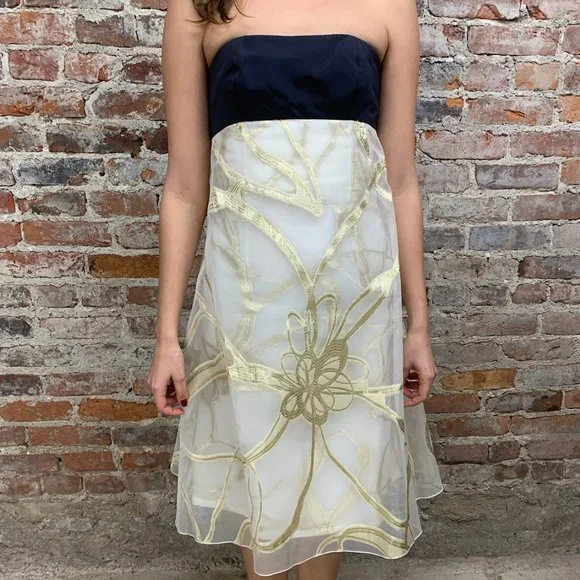 Carolina Herrera Dresses | Gold Detailed Carolina Herrera Strapless Dress | Color: Gold/White | Size: 4 | Mannequinboutiq's Closet